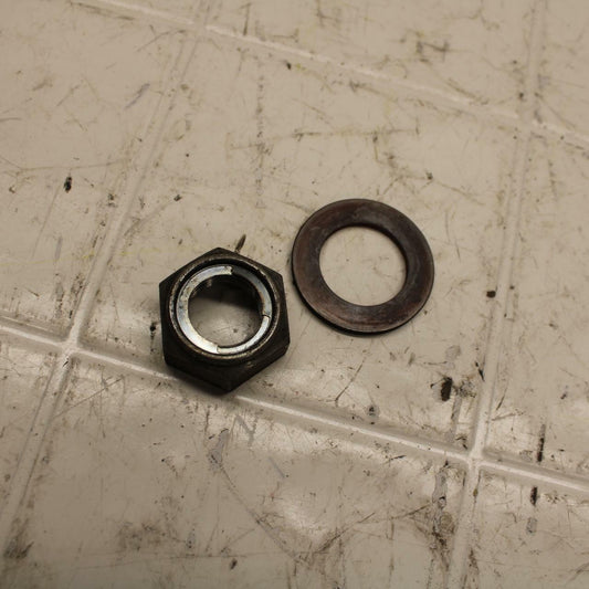 04-05 SUZUKI GSXR750 FRONT SPROCKET NUT BB11