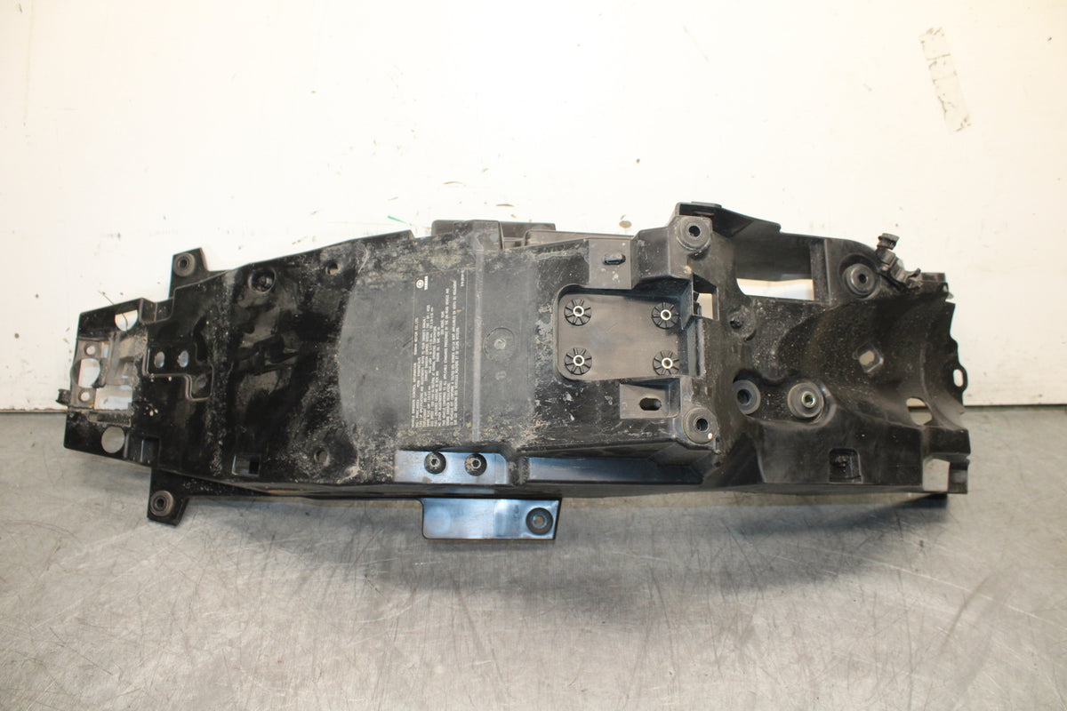 22-24 YAMAHA XSR900 REAR BACK TAIL UNDERTAIL BATTERY TRAY PLASTIC BB710