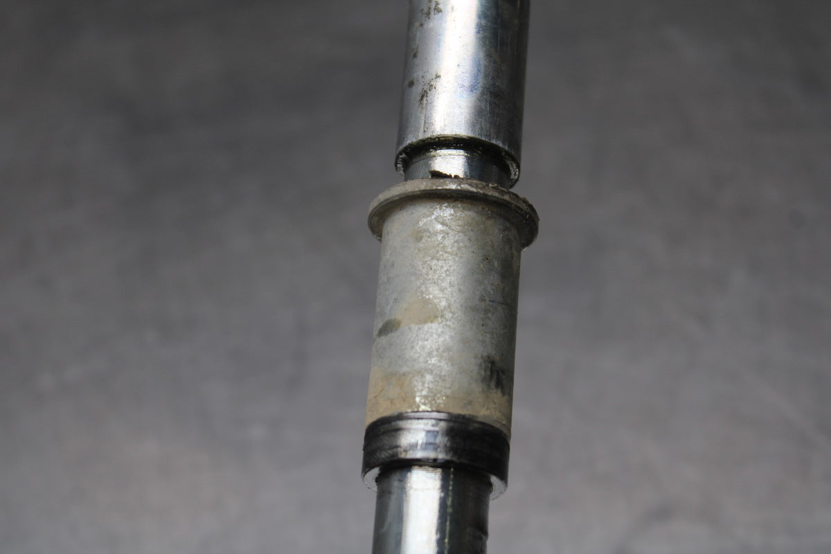 07-25 KAWASAKI VULCAN 900 VN900D CLASSIC LT FRONT WHEEL AXLE PIVOT BOLT BB842