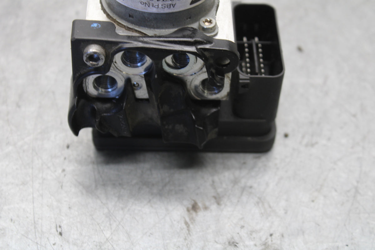 19-21 TRIUMPH SPEED TWIN 1200 ABS PUMP UNIT MODULE T2021971 BB653