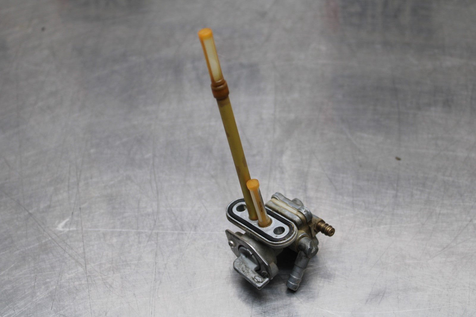 08-18 KAWASAKI KLR650 FUEL GAS TANK PETCOCK SHUT ON OFF VALVE BB183