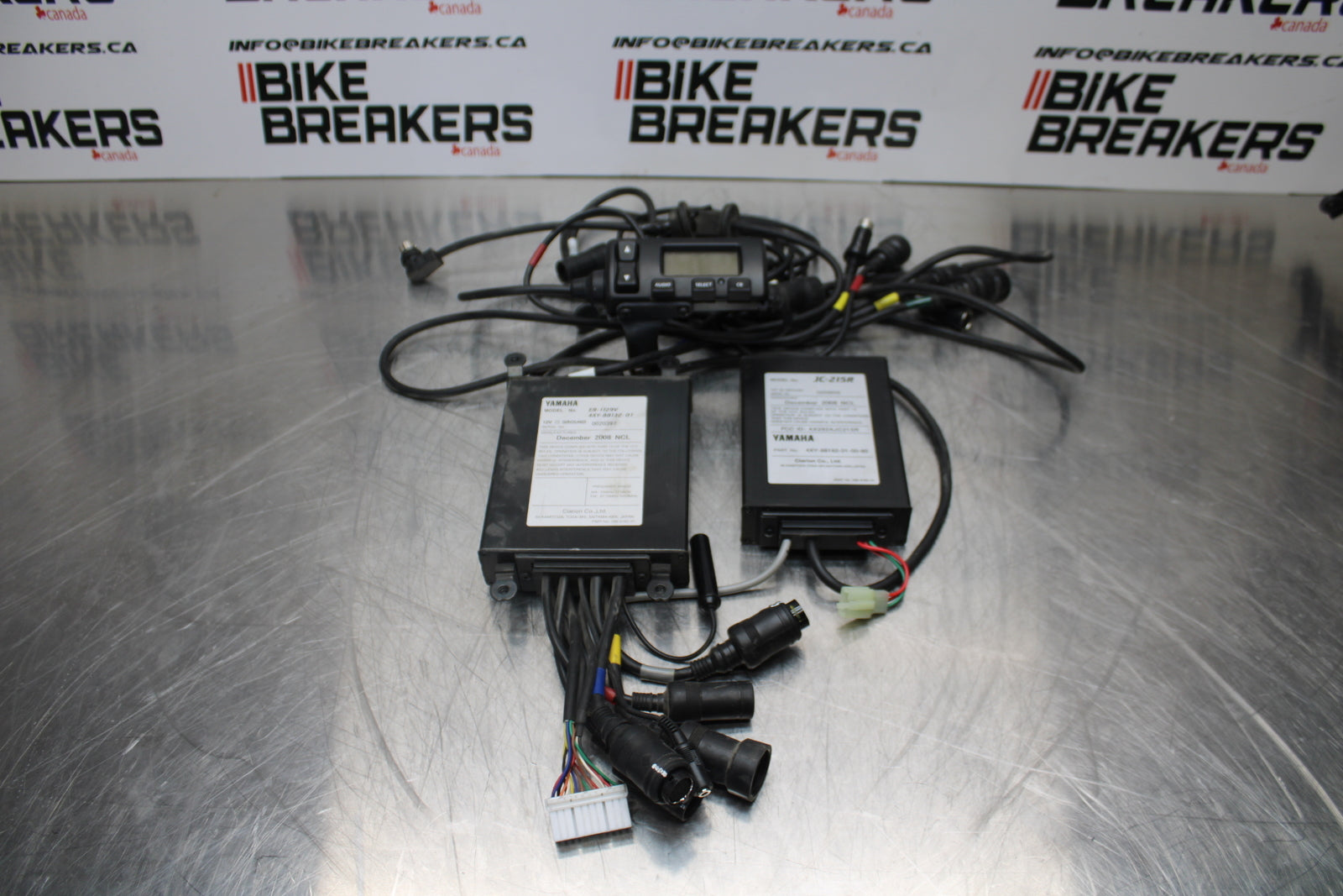 09 YAMAHA ROYAL STAR XVZ1300TF VENTURE CB RADIO STEREO CONTROL UNIT BB151