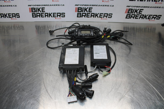 09 YAMAHA ROYAL STAR XVZ1300TF VENTURE CB RADIO STEREO CONTROL UNIT BB151