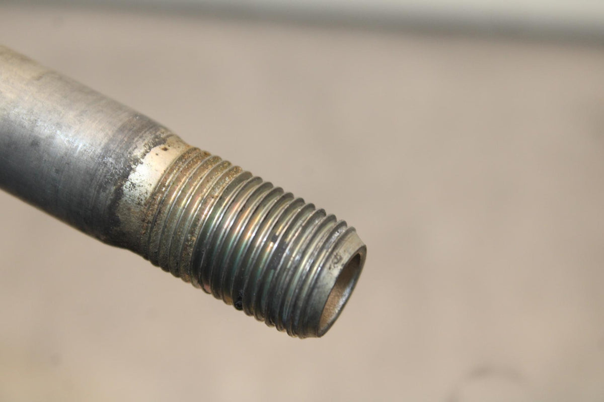 2007 Yamaha V Star 1300 XVS1300A FRONT WHEEL RIM AXLE PIVOT BOLT BB78