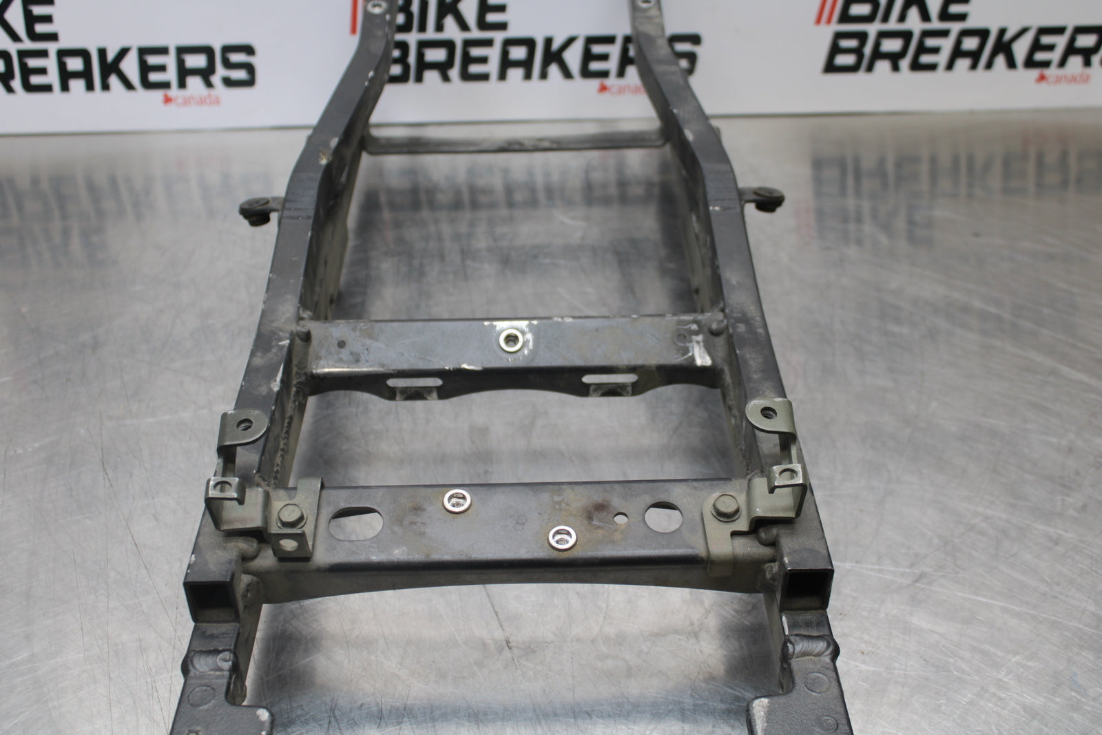 04-05 KAWASAKI NINJA ZX10R REAR SUBFRAME BACK SUB FRAME BB163