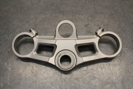 09-11 TRIUMPH DAYTONA 675 FORKS UPPER TRIPLE TREE CLAMP BB652