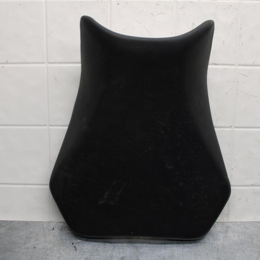 11-22 SUZUKI GSXR600 FRONT DRIVERS SEAT BB582