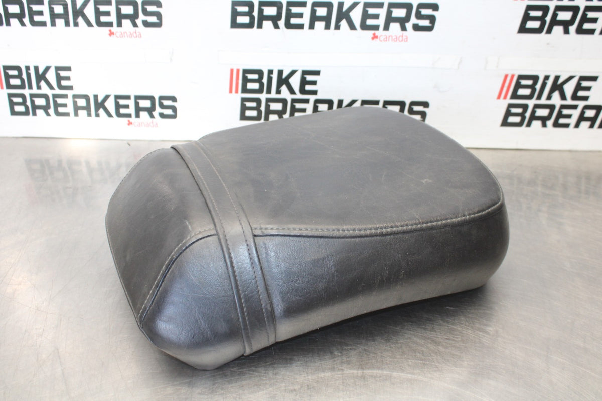 05-09 SUZUKI BOULEVARD C90 REAR BACK PASSENGER SEAT BB918
