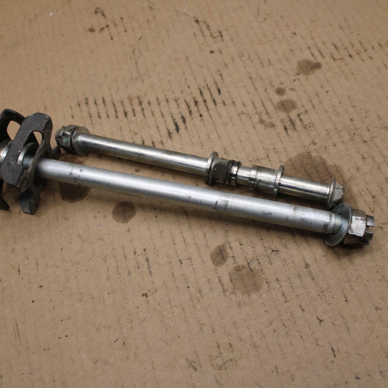 15 KAWASAKI NINJA 300 EX300 ABS REAR FRONT AXLE WHEEL RIM PIVOT BOLT AXEL BB395