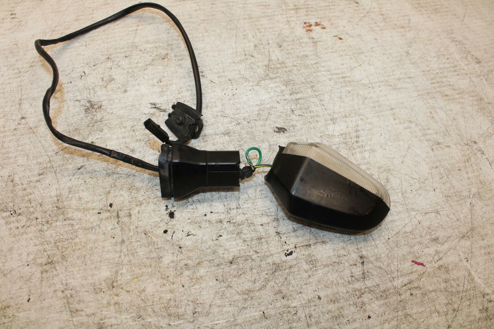 12-13 KAWASAKI EX300 NINJA RIGHT REAR BACK TURN SIGNAL LIGHT INDICATOR BB373