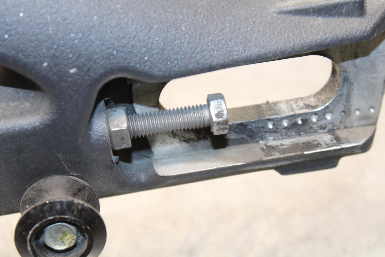 2009 Triumph Daytona 675 REAR SWINGARM BACK SUSPENSION SWING ARM  BB584