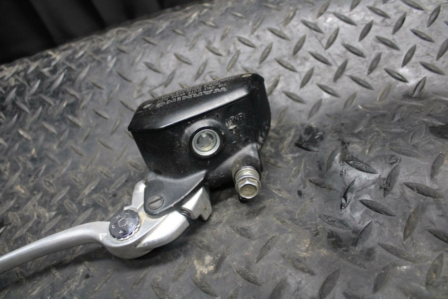 12-17 KAWASAKI NINJA 650 FRONT BRAKE MASTER CYLINDER w/ LEVER BB211