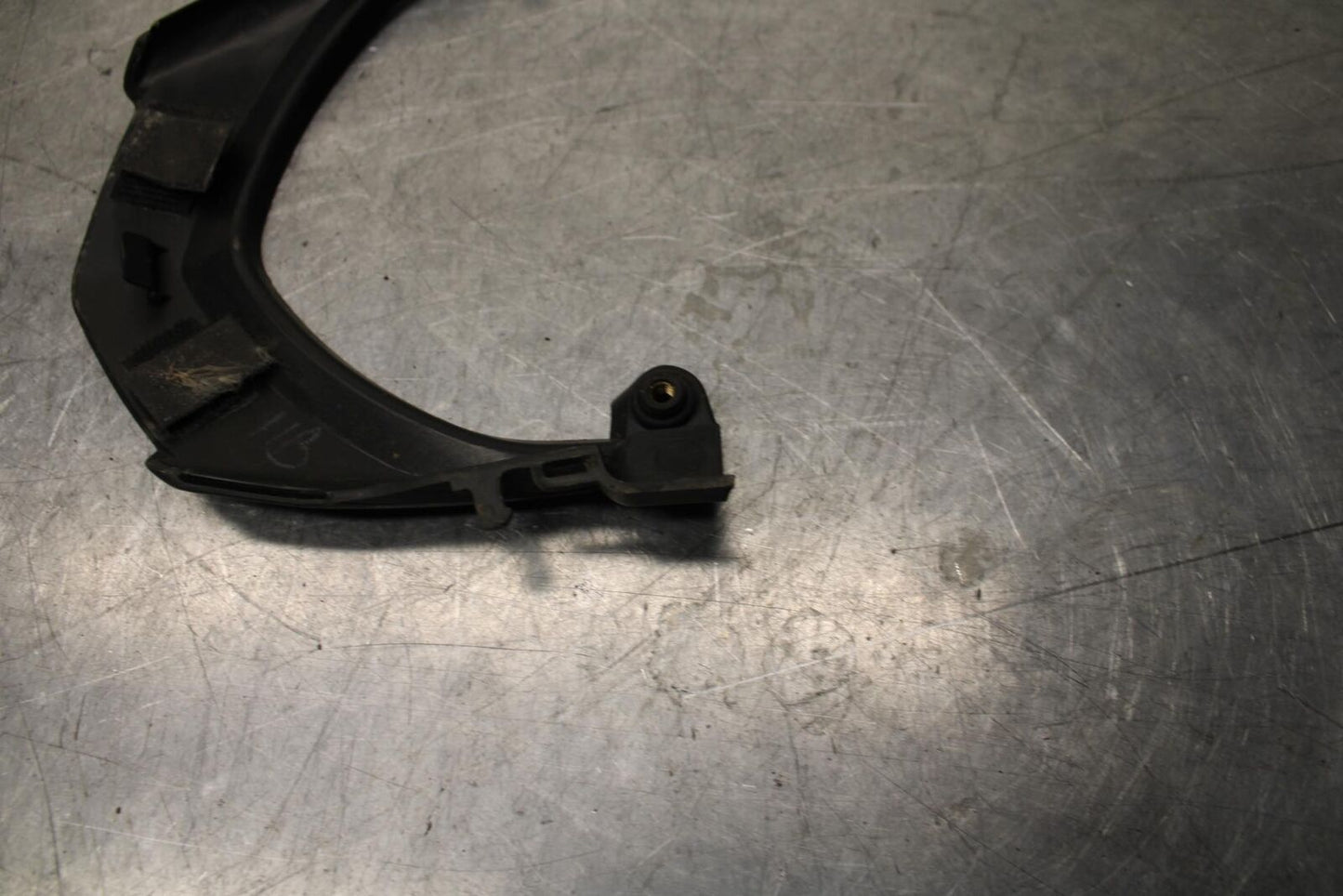 08-12 KAWASAKI NINJA 250R EX250J REAR TAILLIGHT BRAKE LIGHT TRIM BB612