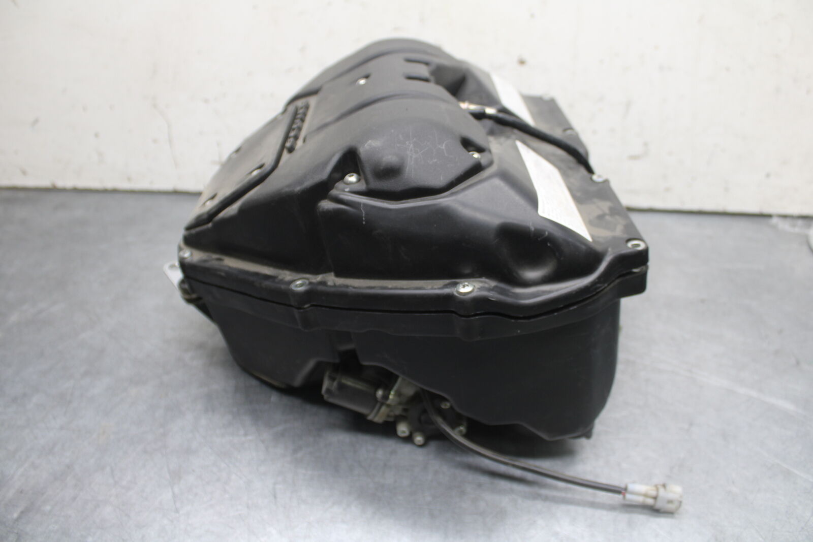 09-14 YAMAHA YZF R1 AIRBOX AIR INTAKE FILTER BOX BB696