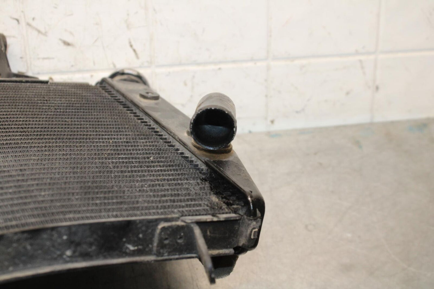 2006 Yamaha YZF R6 ENGINE RADIATOR MOTOR COOLER COOLING RADIATER BB560
