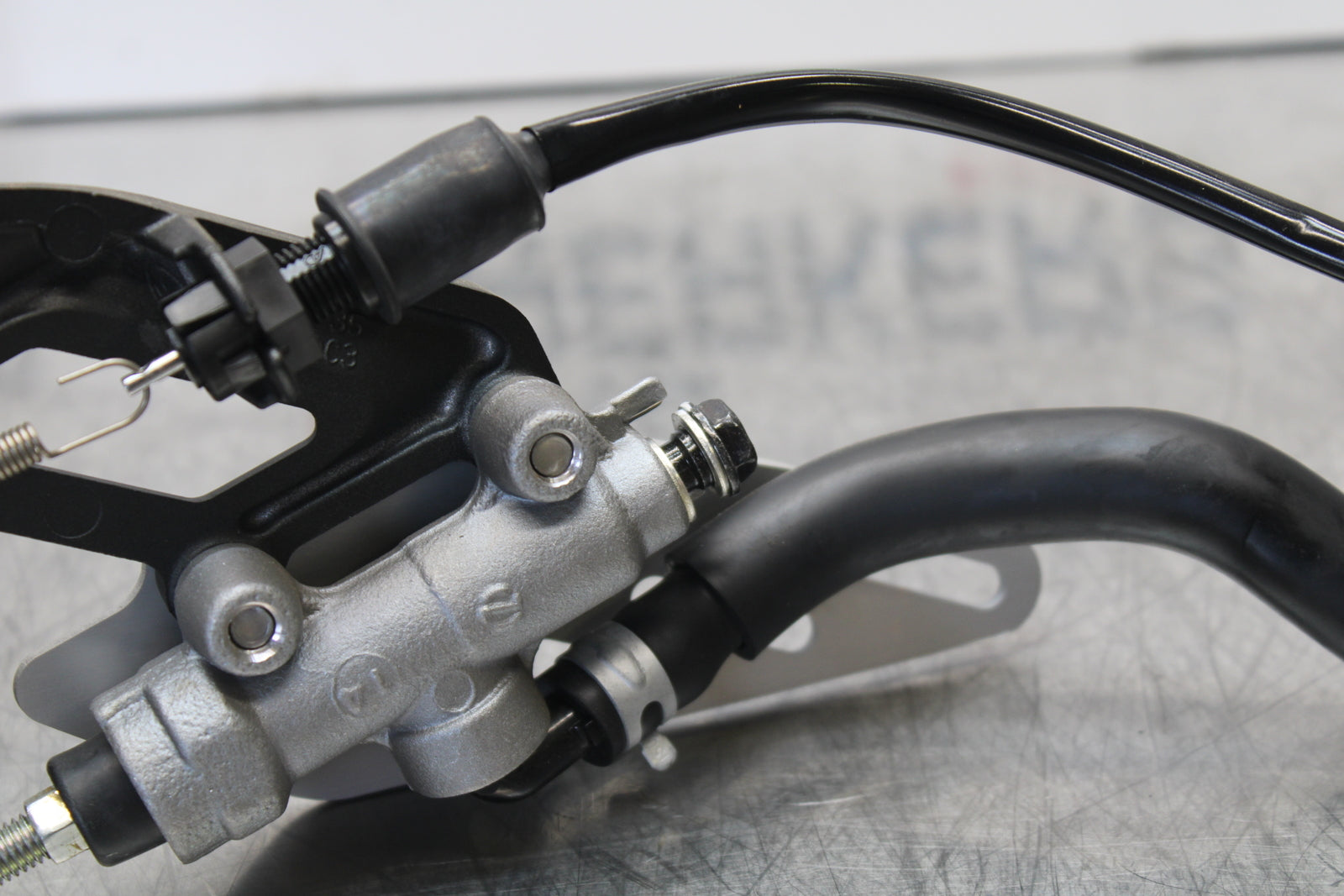 23-24 KAWASAKI NINJA ZX14R NERW!! RIGHT REARSET REAR SET DRIVER FOOT PEG BB153