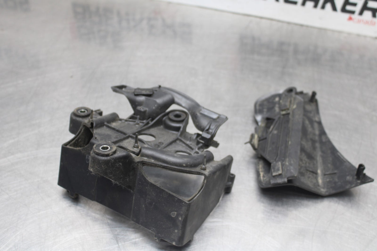 16 DUCATI 959 PANIGALE REAR BACK TAIL UNDERTAIL BATTERY TRAY PLASTIC BB912