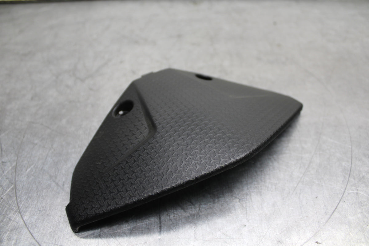 21-24 APRILIA TUONO 660 FACTORY SPEEDO CLUSTER TRIM COVER  BB733