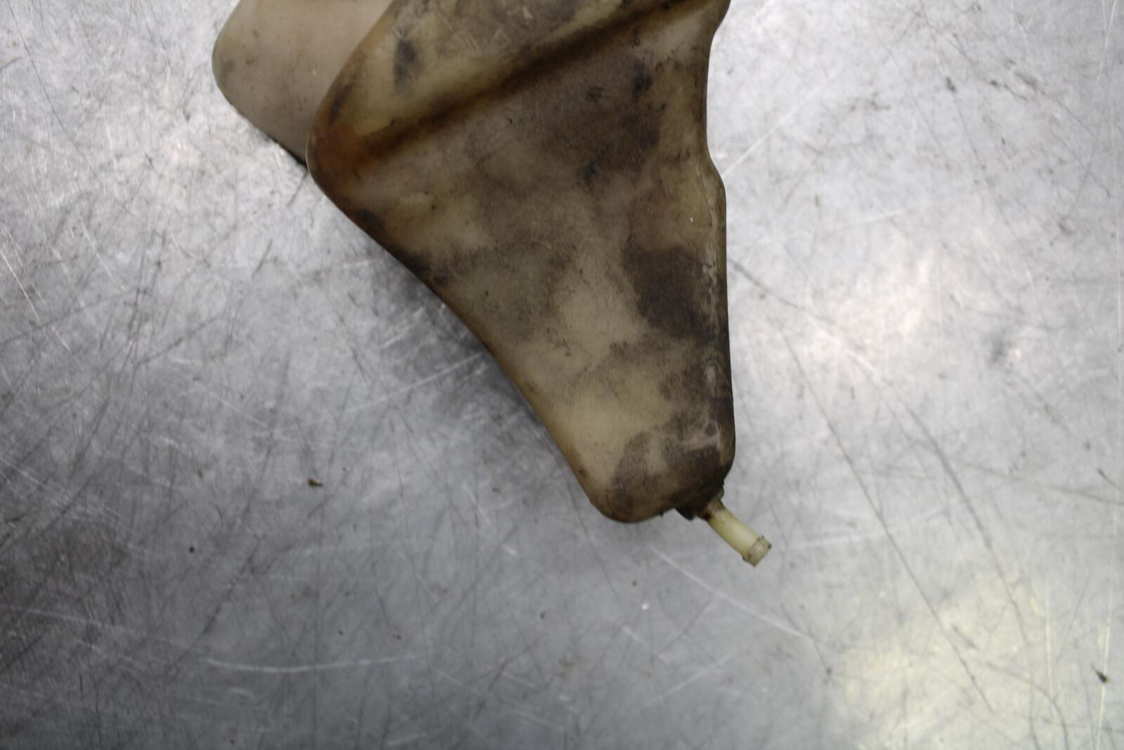 1997 Suzuki GSXR750 COOLANT WATER TANK RESERVOIR BOTTLE BB527