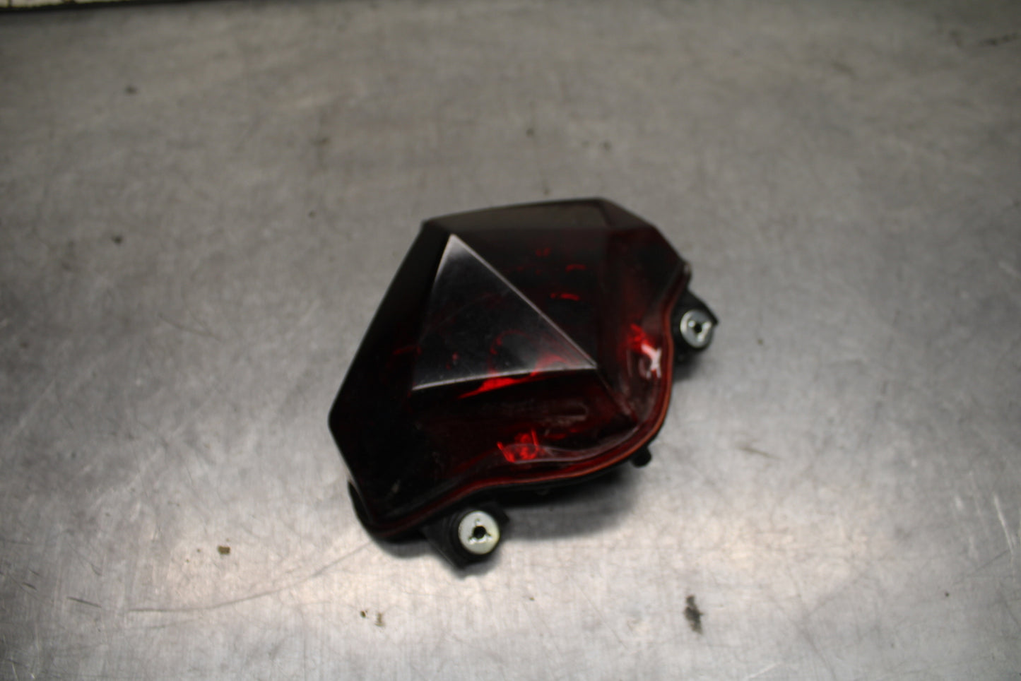 14-15 KAWASAKI NINJA 650 EX650F ABS REAR TAIL TAILLIGHT BACK BRAKE LIGHT BB741