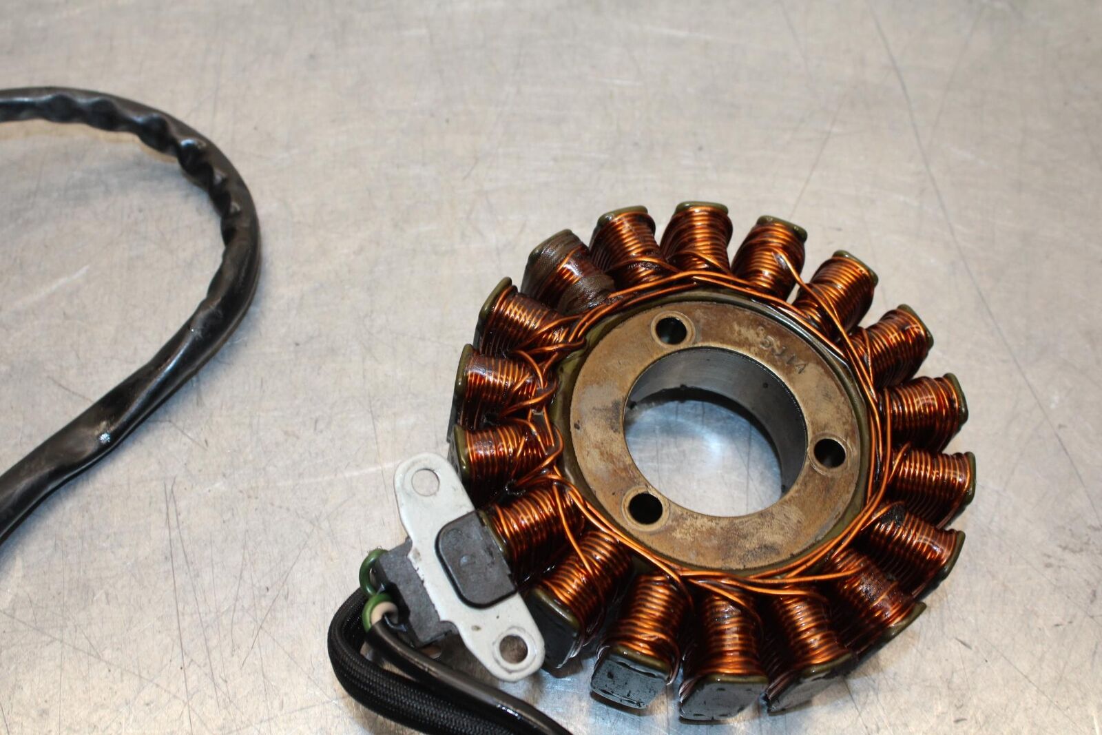 2006 Suzuki SV650S STATOR GENERATOR ALTERNATOR MAGNETO BB65