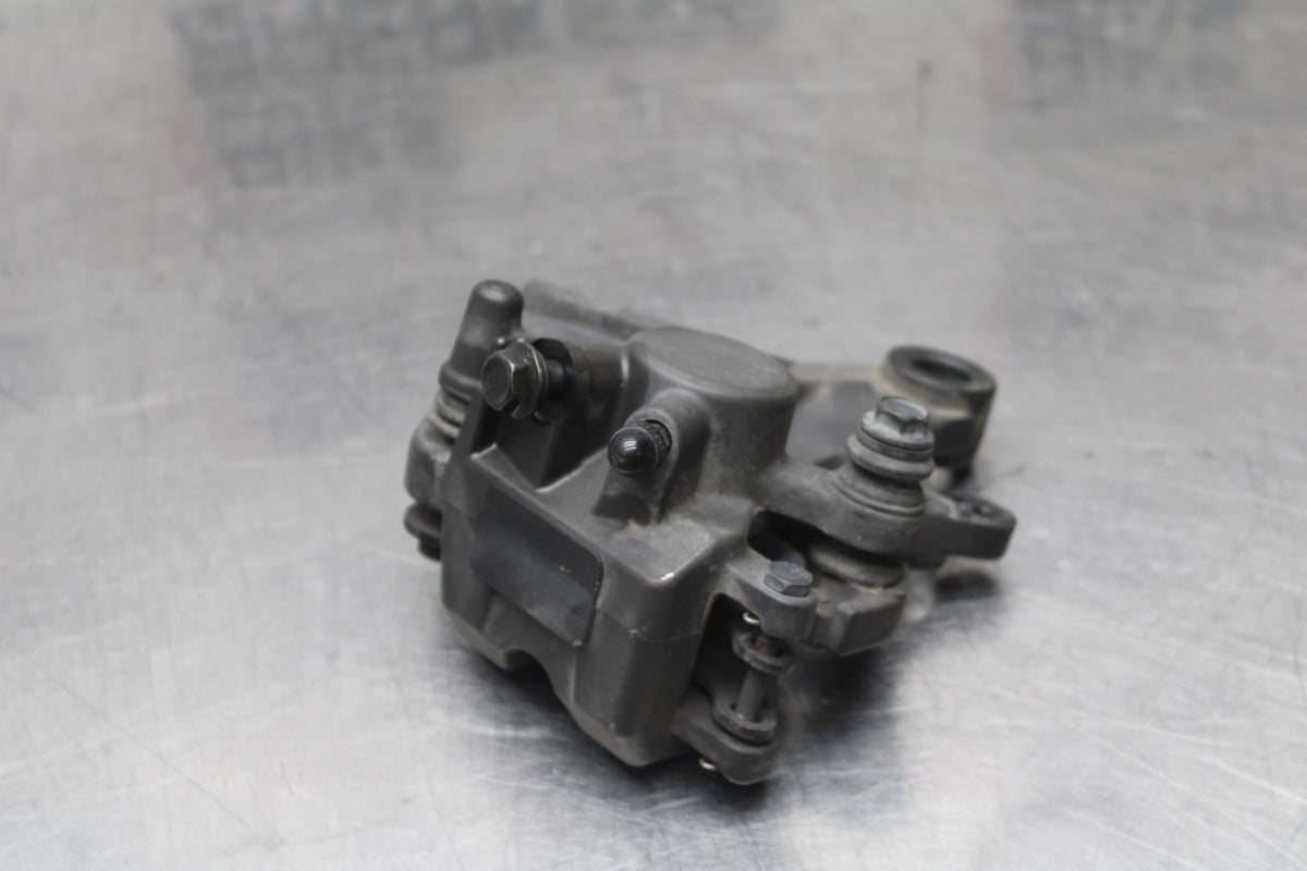 17-18 YAMAHA YZF R3 REAR BACK BRAKE CALIPER W MOUNT BRACKET BB813