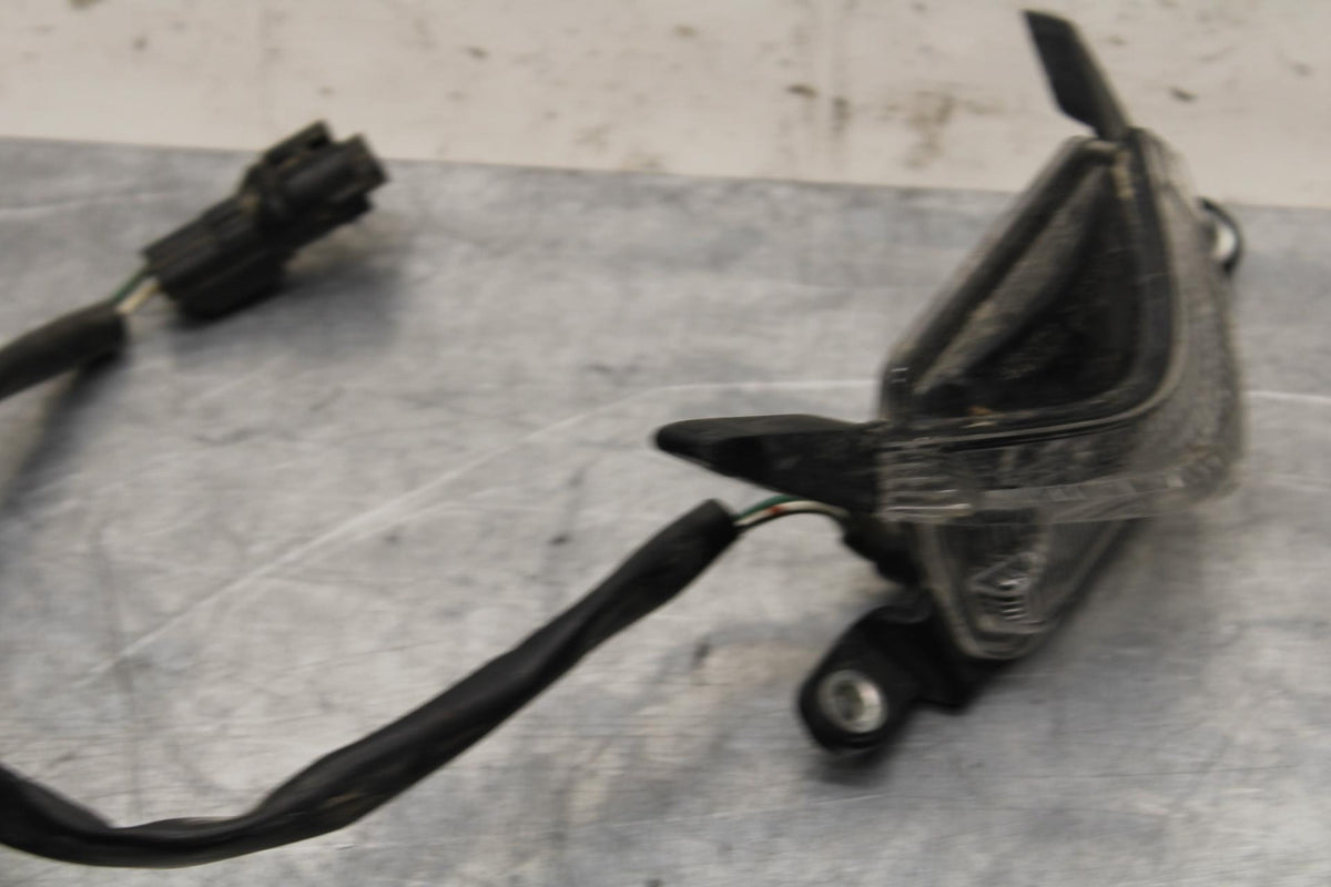 2007 Honda CBR600RR RUNNING PILOT FRONT LIGHT  33180-MFJ-D02 BB596