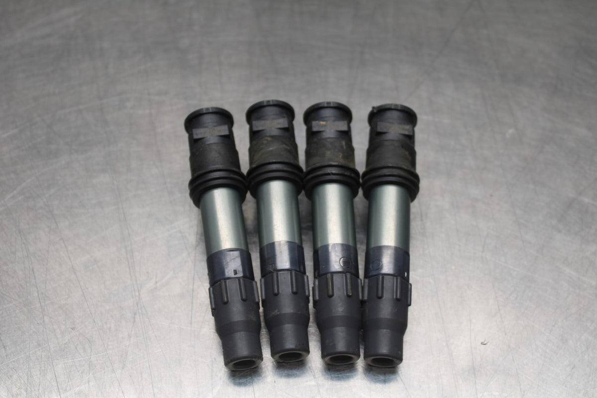 09 SUZUKI GSXR1000 IGNITION COILS COIL SPARK PLUG CAPS BB777