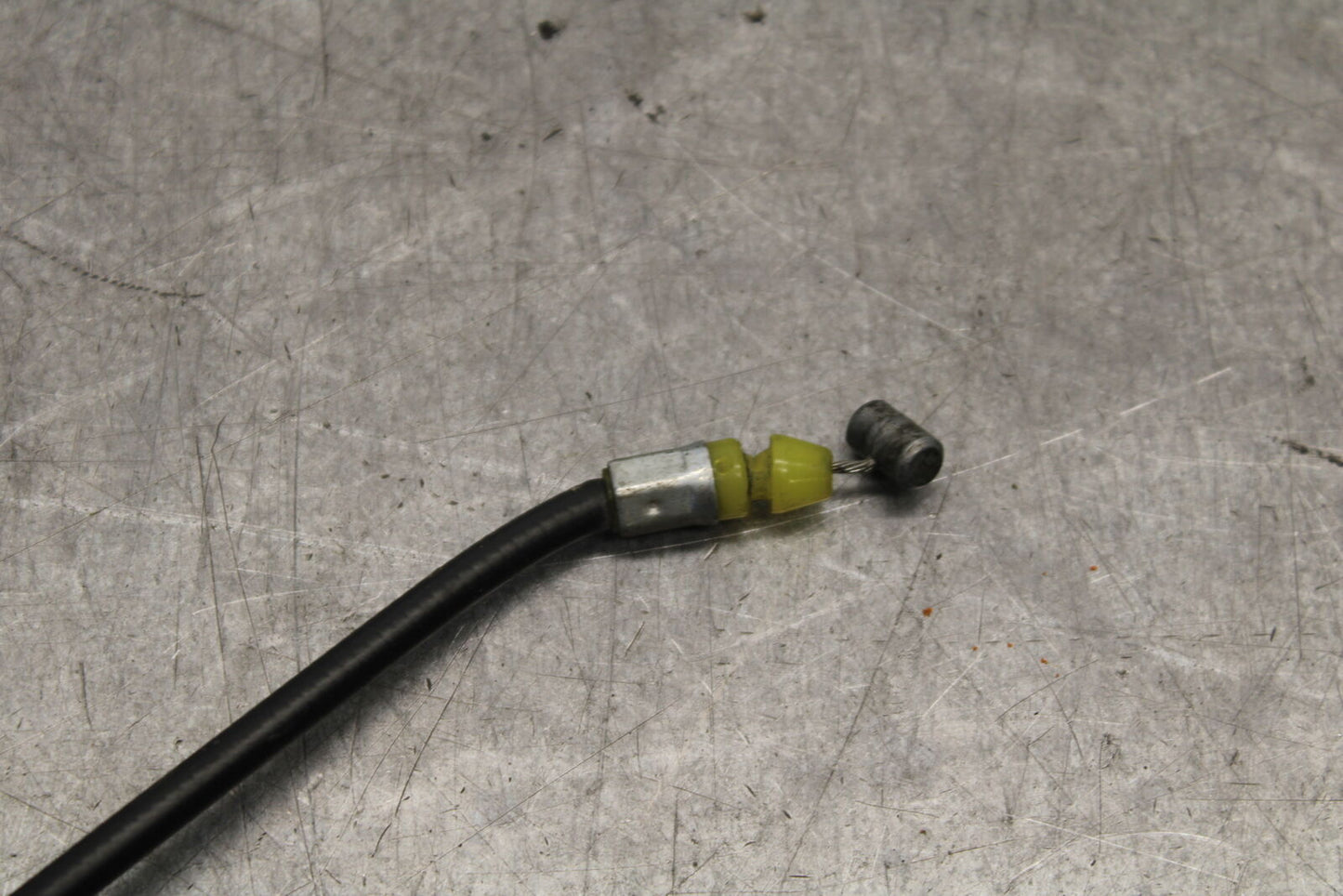 05-06 SUZUKI GSXR1000 REAR PASSENGER SEAT LATCH LOCK ASSEMBLY 45280-01A00 BB663