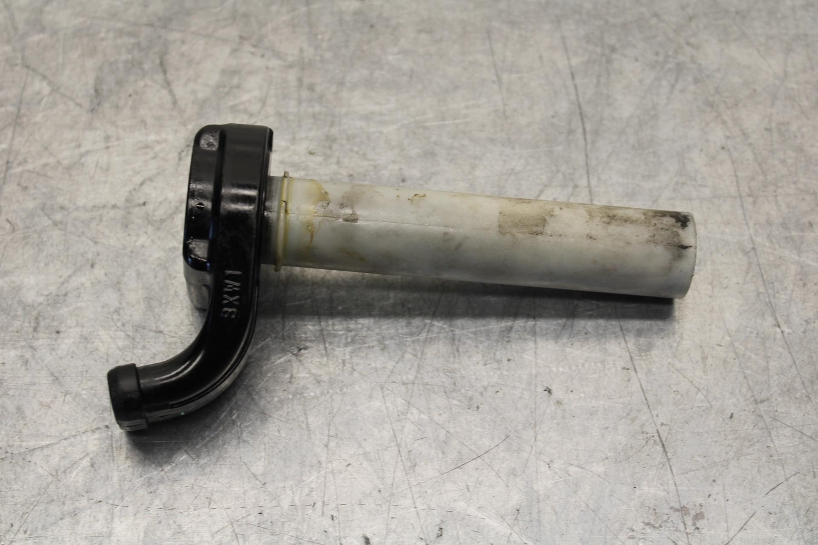 2000 Kawasaki Ninja ZX9R ZX900F RIGHT THROTTLE GRIP BB70