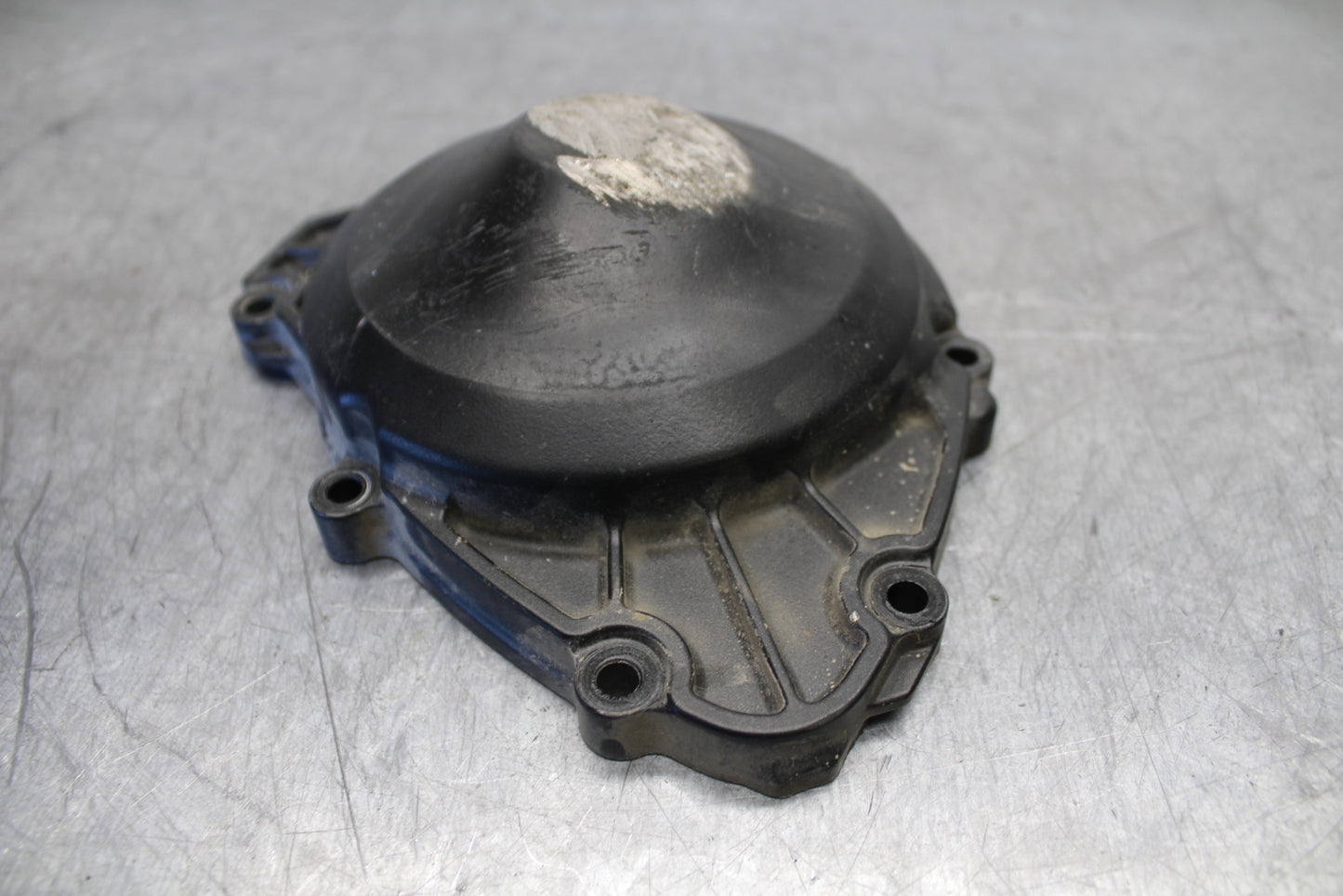 09-14 YAMAHA YZF R1 STATOR MAGNETO ALTERNATOR GENERATOR COVER BB696