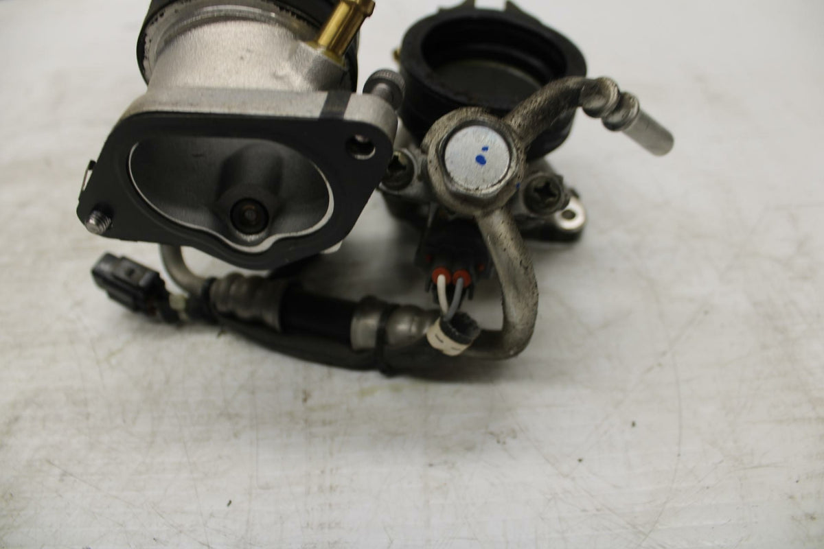 06 YAMAHA ROAD STAR XV1700PC WARRIOR INTAKE MANIFOLD INJECTOR BB262