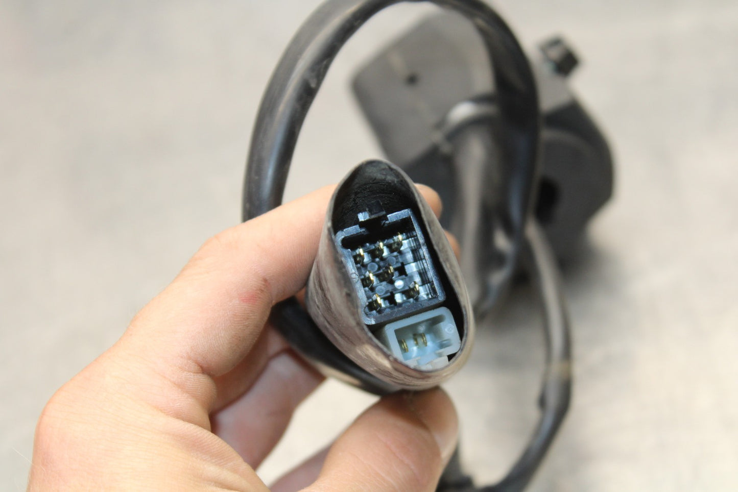 18-23 KAWASAKI NINJA 400 EX400 ABS LEFT CLIP ON HANDLE HORN SIGNALS SWITCH BB177