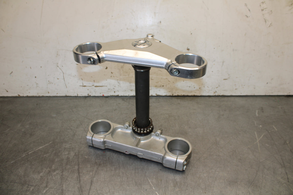 08-10 DUCATI 848 FRONT FORKS CLAMP TRIPLE TREE STEM SET BB705