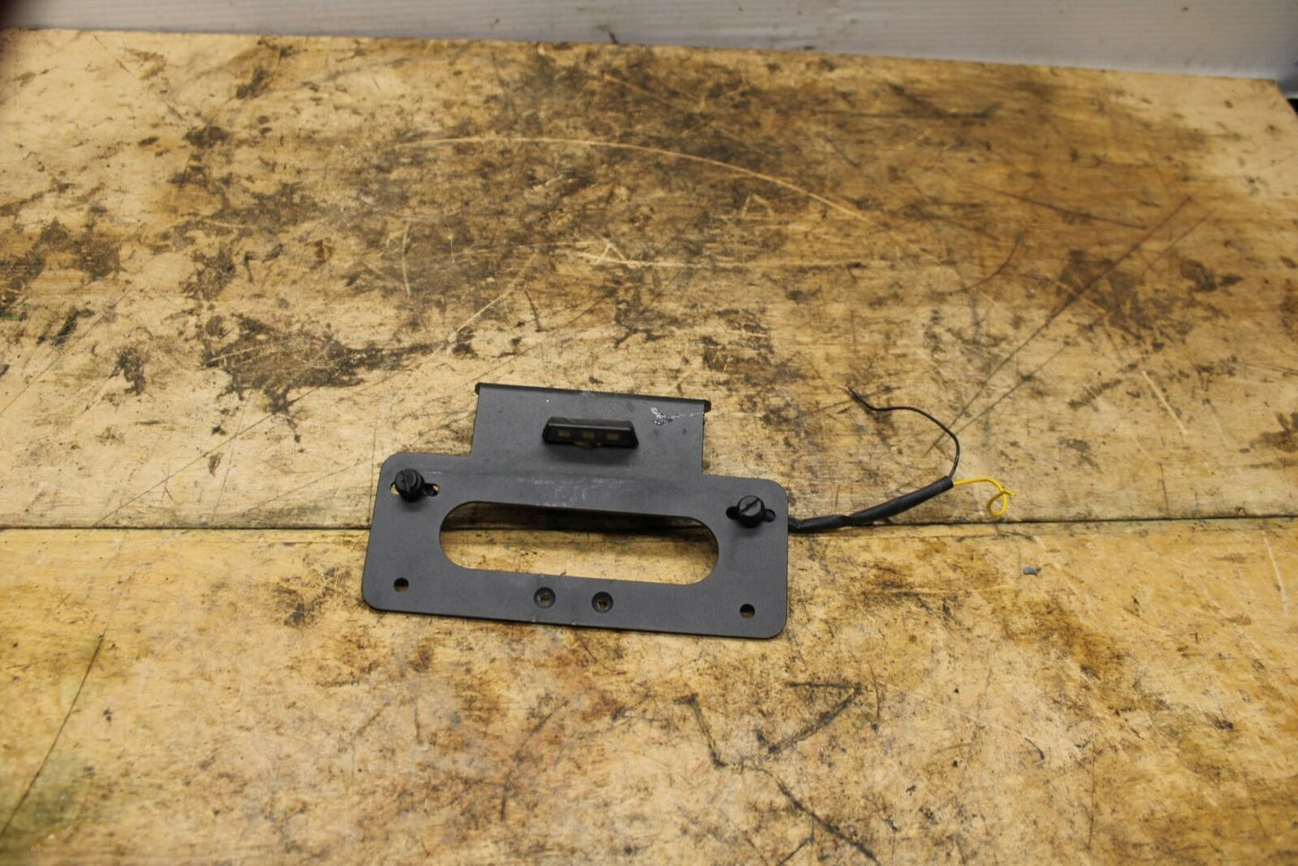 11-21 SUZUKI GSXR600 LICENSE PLATE HOLDER BB346