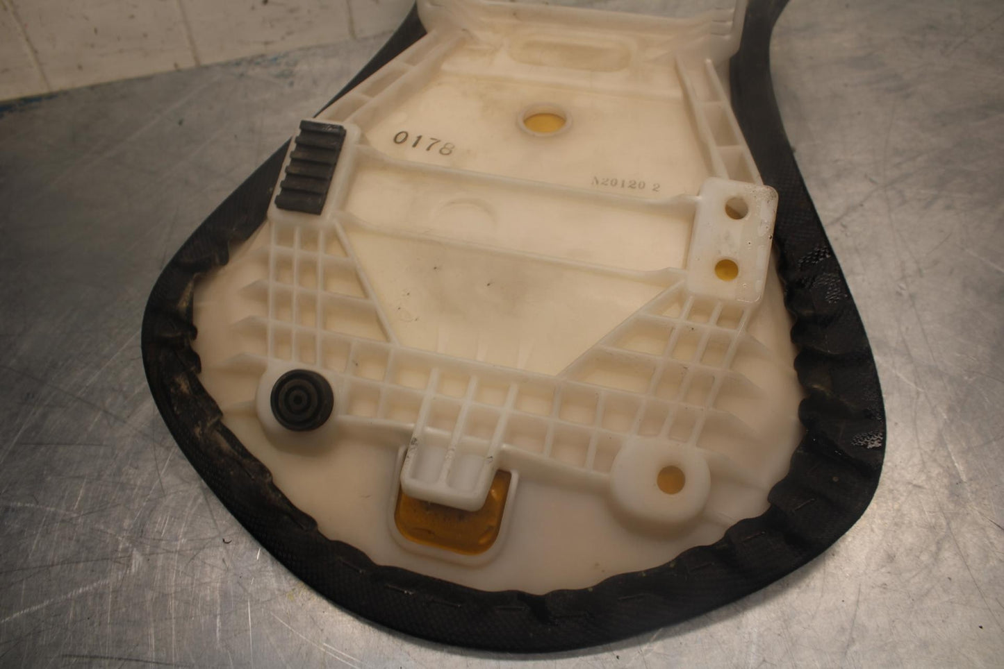 07-08 KAWASAKI NINJA ZX6R FRONT DRIVERS SEAT PAD SADDLE  53066-0178-MA BB456