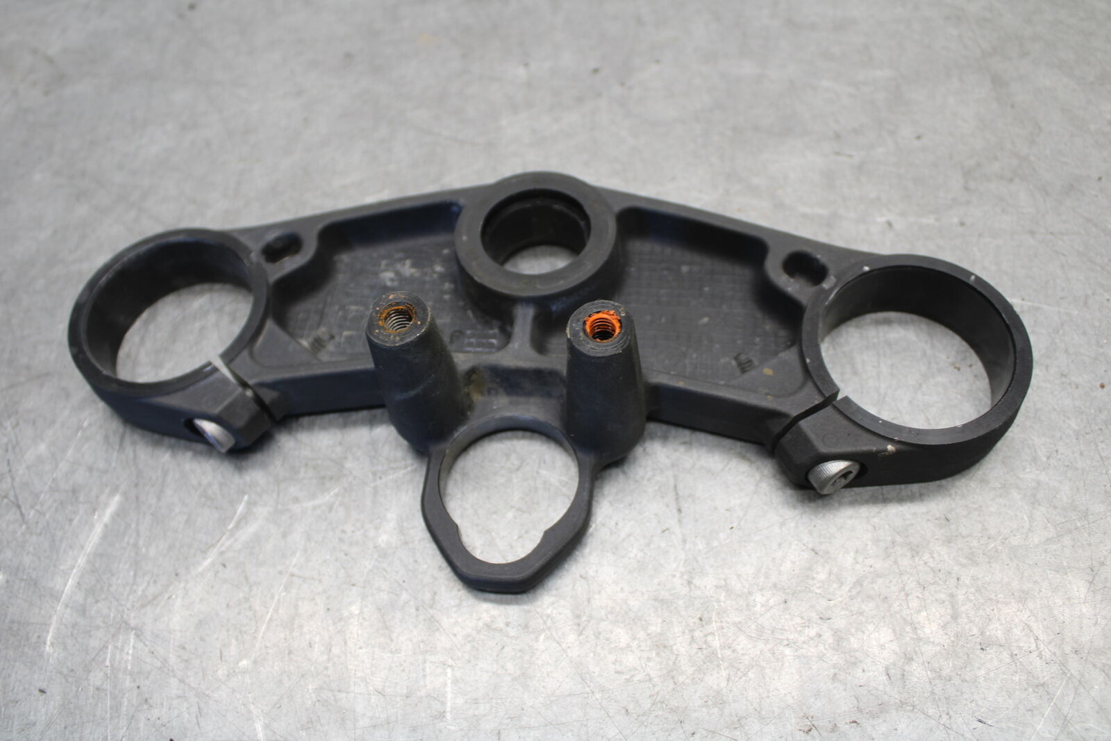 05-06 SUZUKI GSXR1000 FORKS UPPER TRIPLE TREE CLAMP 51311-41G00 BB663