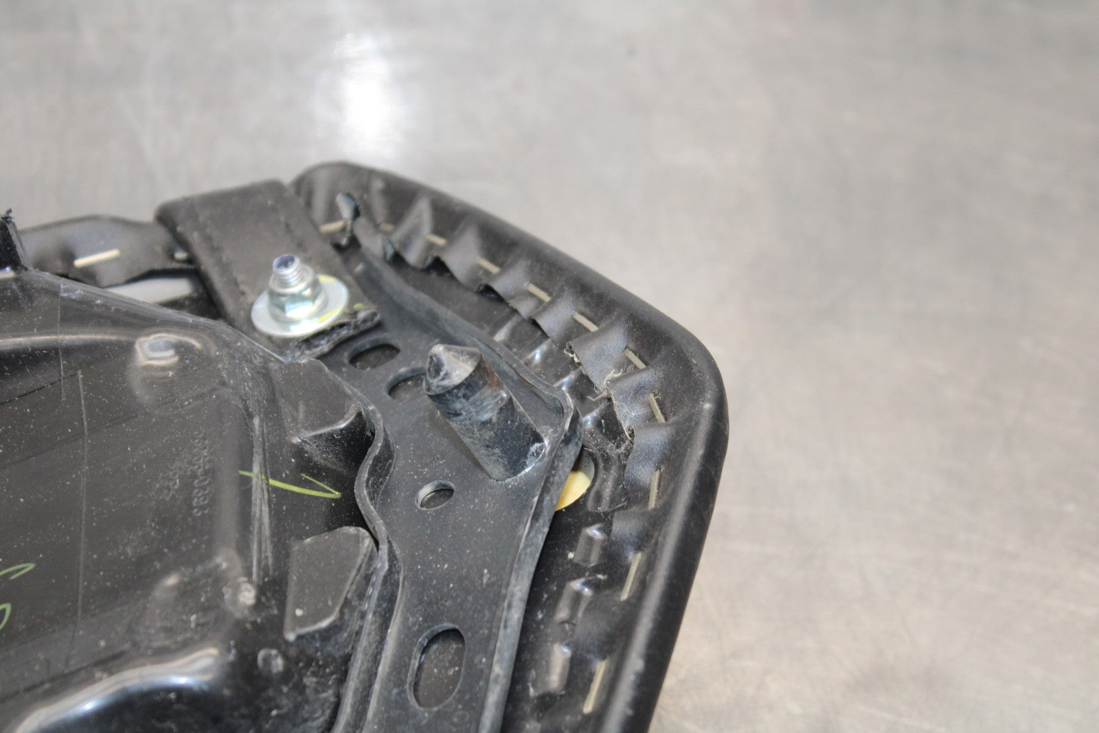 13-17 KAWASAKI NINJA 300 EX300 ABS REAR BACK PASSENGER SEAT PAD SADDLE BB187