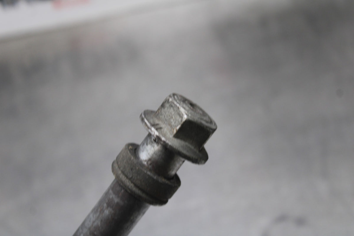 99-00 HARLEY-DAVIDSON ELECTRA GLIDE FLHT REAR AXLE BACK WHEEL RIM BOLT BB805