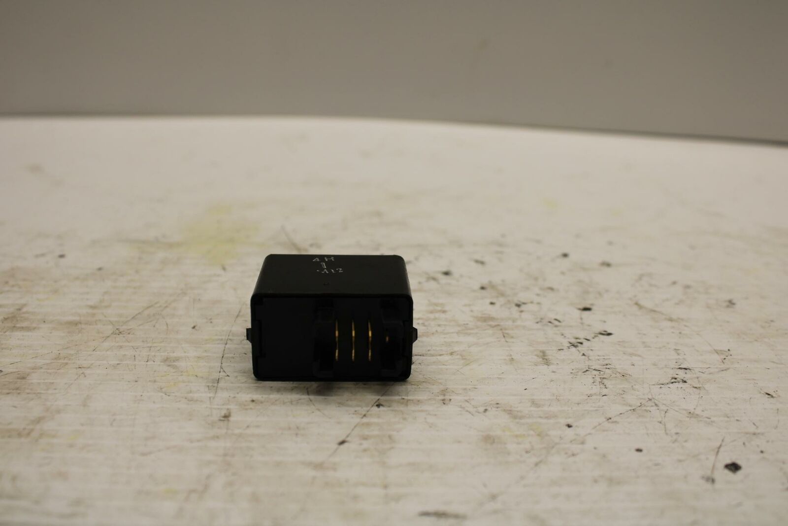06-07 SUZUKI GSXR600 TURN SIGNAL BLINKER FUEL RELAY FLASHER SWITCH BB245