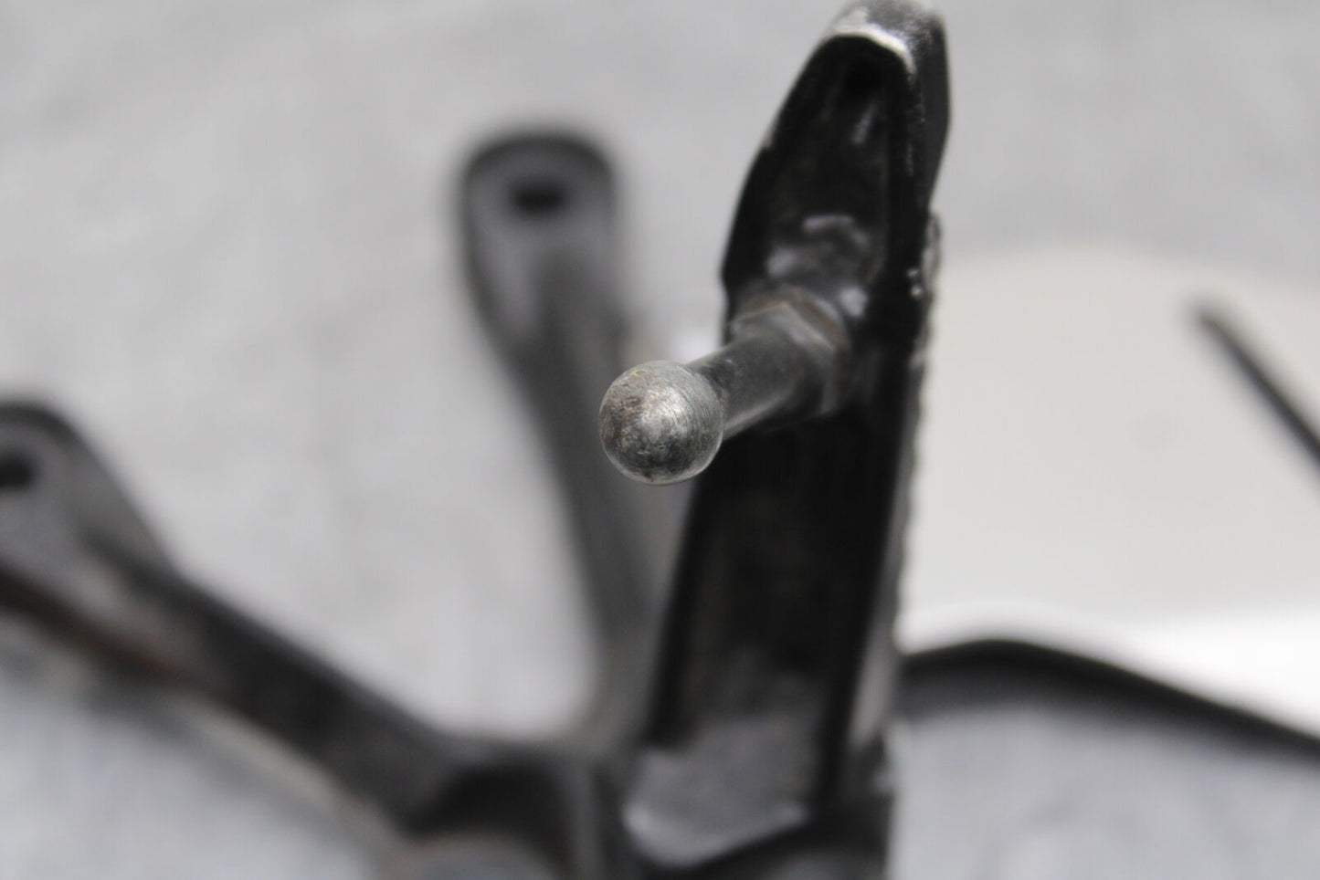 13-17 KAWASAKI NINJA ZX6R ZX636E LEFT REARSET REAR SET DRIVER FOOT PEG BB735