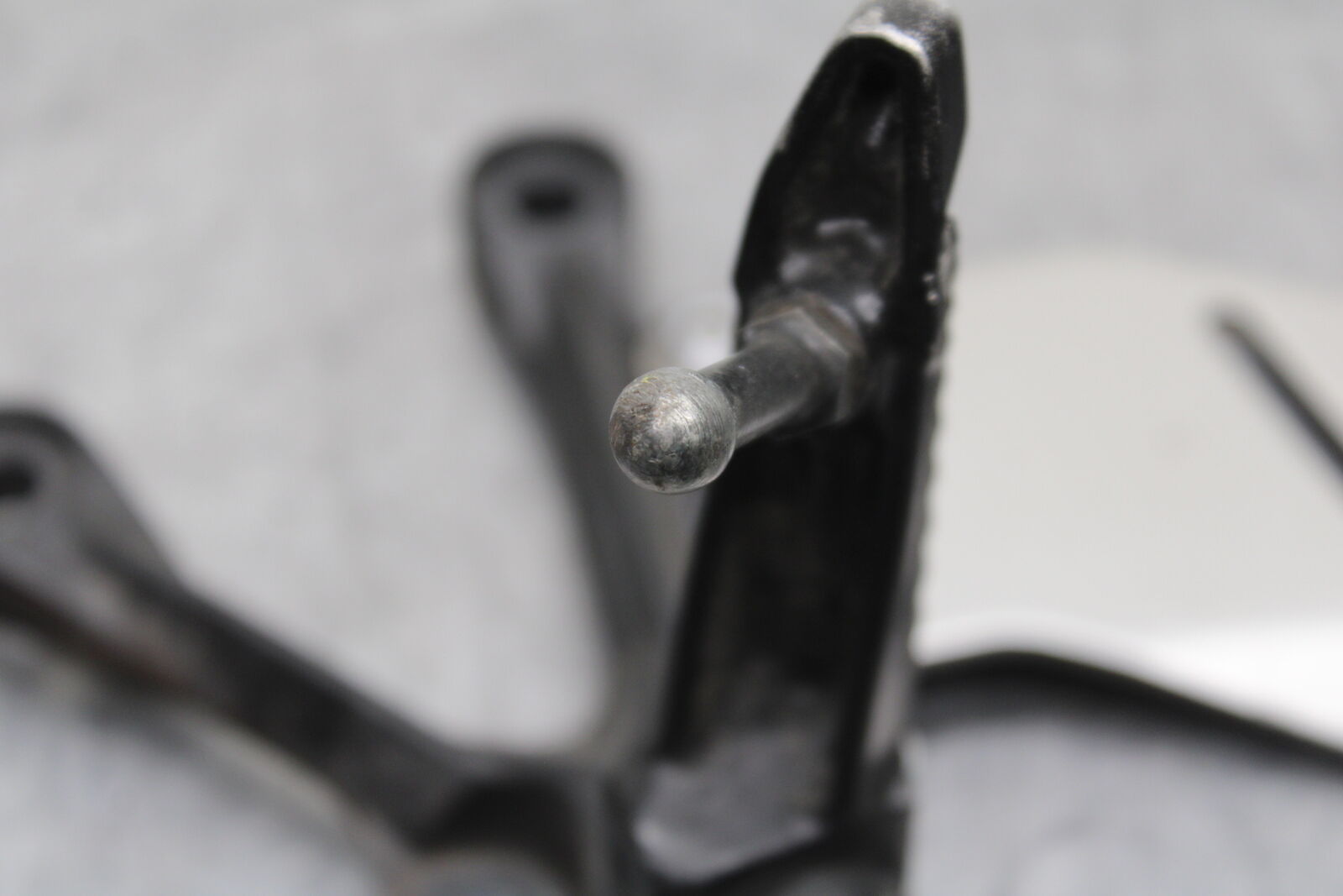 13-17 KAWASAKI NINJA ZX6R ZX636E LEFT REARSET REAR SET DRIVER FOOT PEG BB735