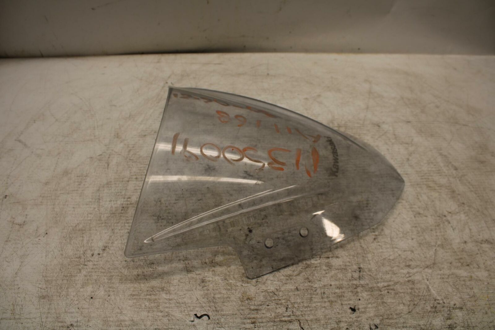 12-13 KAWASAKI EX300 NINJA FRONT WINDSHIELD WINDSCREEN BB373 