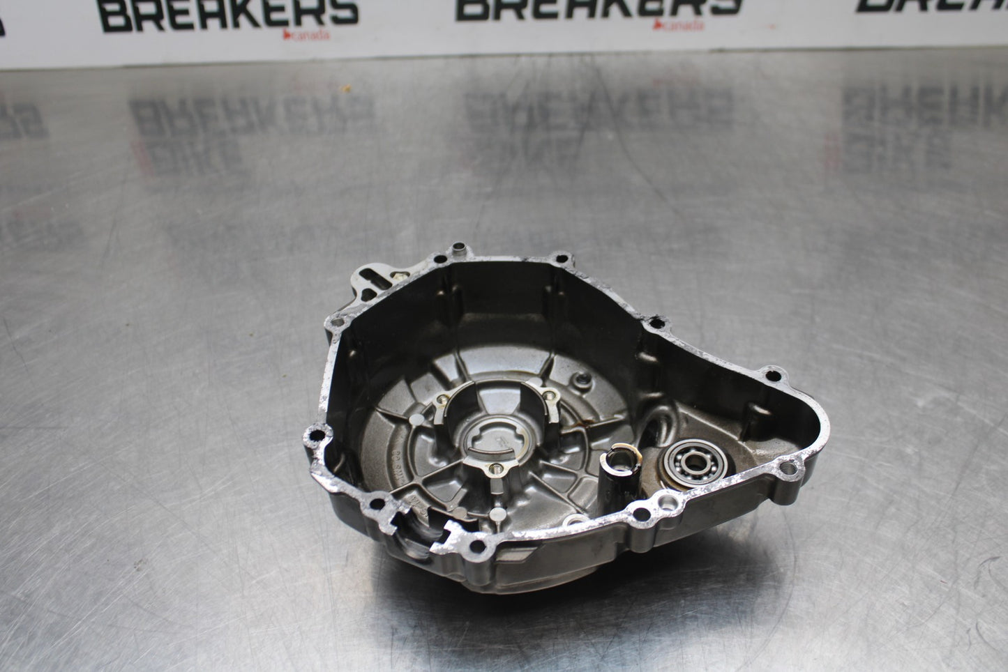 14-17 YAMAHA FZ07 STATOR MAGNETO ALTERNATOR GENERATOR COVER BB766