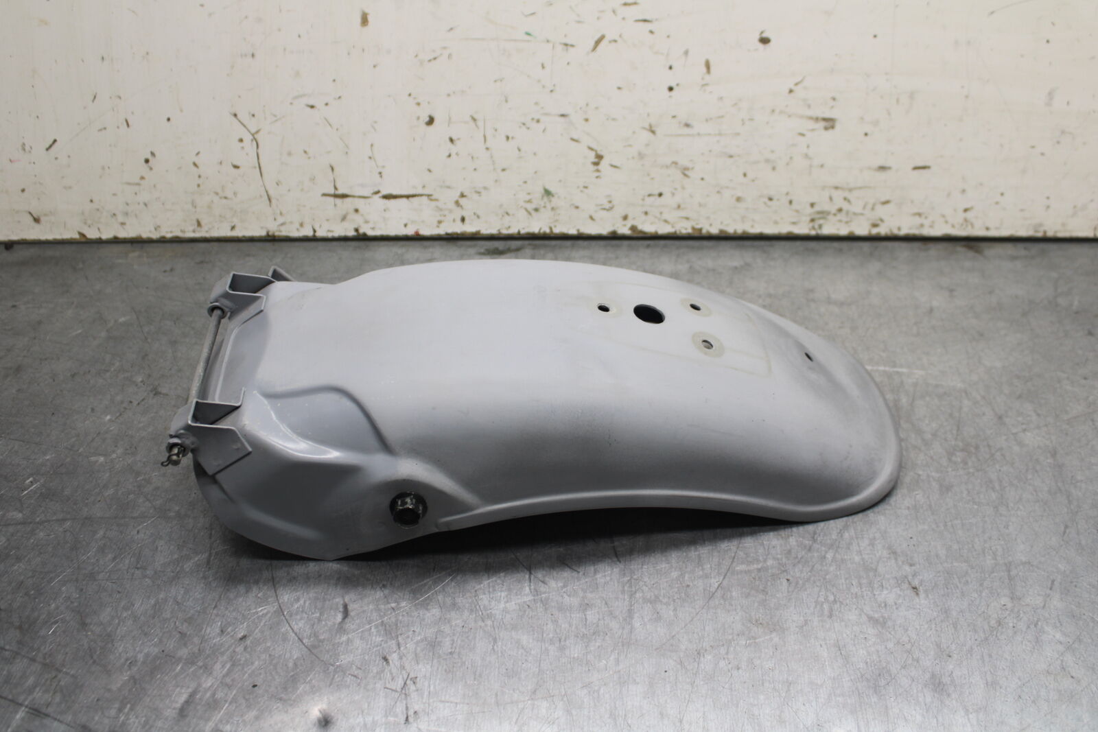 78-81 YAMAHA XS1100 REAR BACK FENDER MUD GUARD BB107