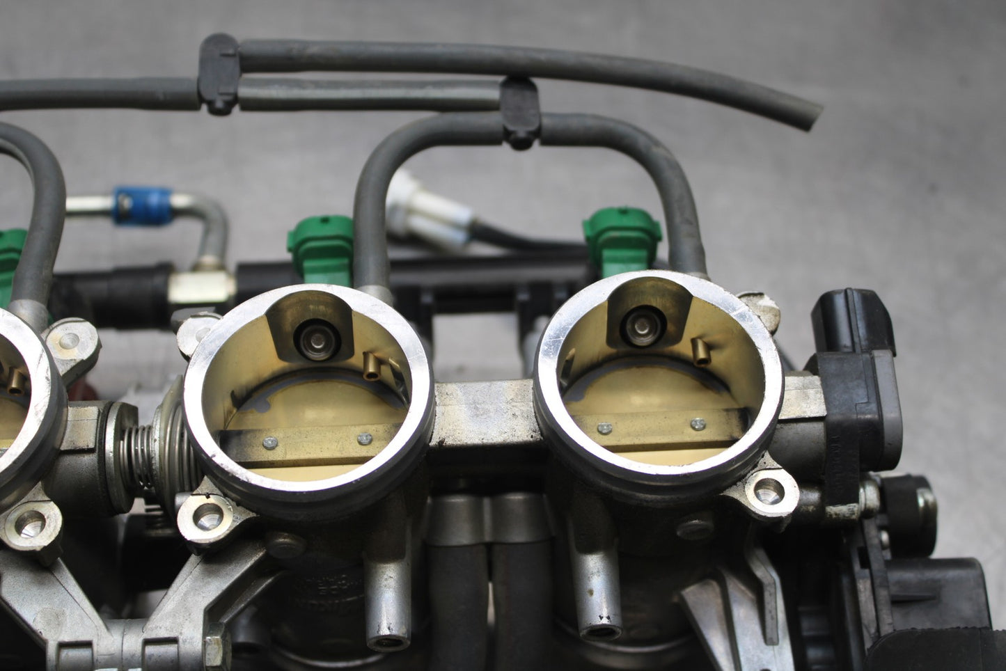 08-10 SUZUKI GSXR 600 MAIN FUEL INJECTORS / THROTTLE BODIES BB202