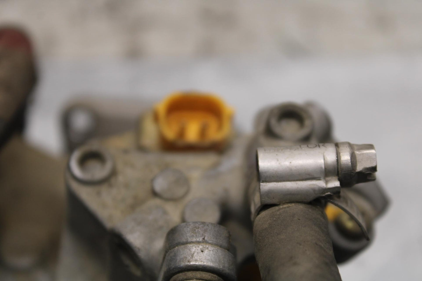 2005 Kawasaki Vulcan 1500 VN1500N Classic THROTTLE BODY BODIES 16163-1099 BB576