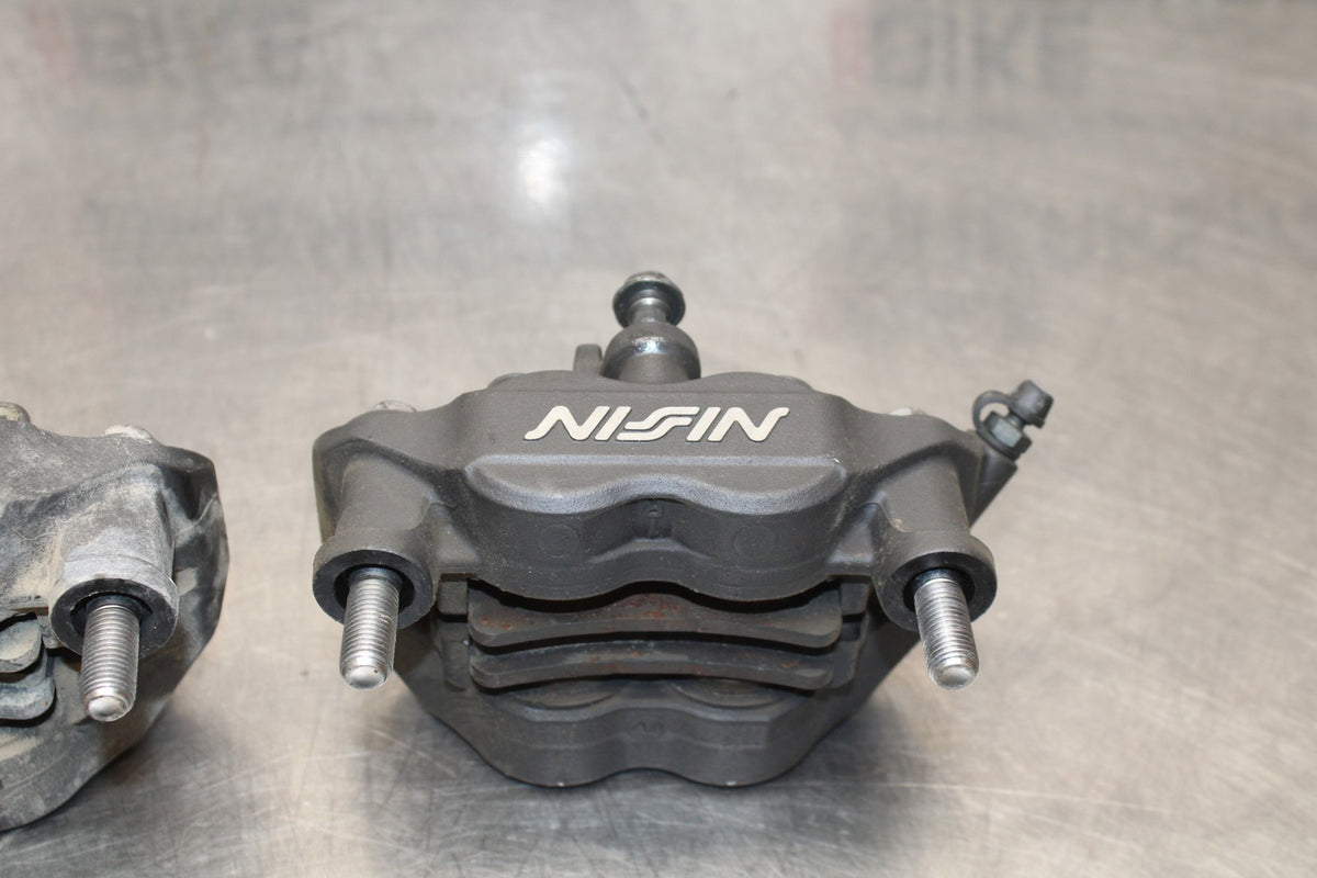 19-23 KAWASAKI NINJA ZX6R RIGHT LEFT FRONT BRAKE CALIPER SET PAIR CALIPERS BB188