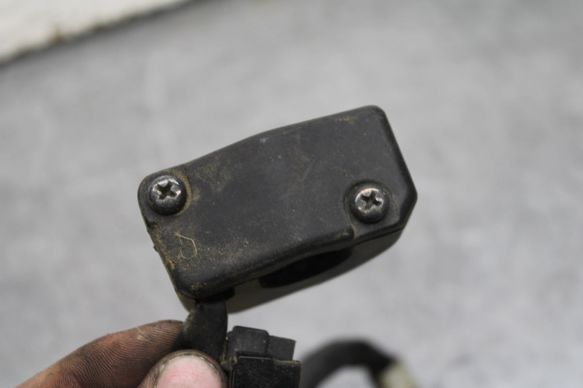 07-08 YAMAHA YZF R1 RIGHT CLIP ON HANDLE KILL OFF START SWITCH SWITCHES BB724