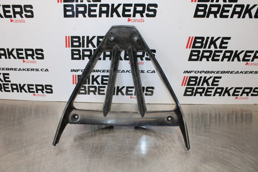 04-05 YAMAHA YZF R1 FRONT LOWER INNER EXHAUST V FAIRING COWL GUARD  BB173
